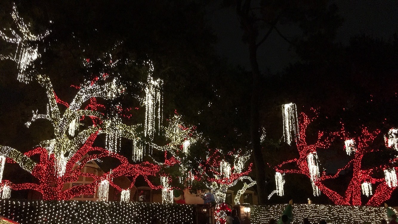 Where to see holiday lights in Houston Cooglife