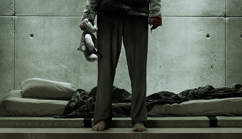 Review: 'Morgan' confines itself with shallow thrills