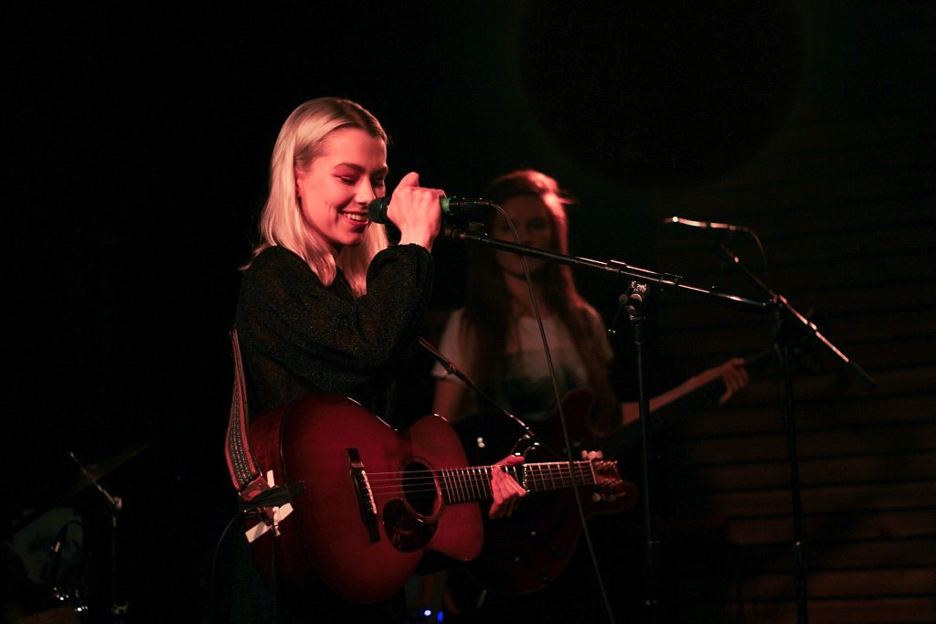 Phoebe Bridgers' haunting performance at White Oak Music Hall