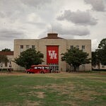 Coog Chemistry and Where to Find It: First Date Spots On Campus